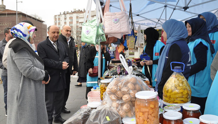 Balıkesir’de Hayır Çarşısı kuruldu