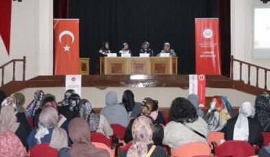 Çankırı’da “Hayatı İmar, Nesli İhya: Anne Olarak Kadın” paneli