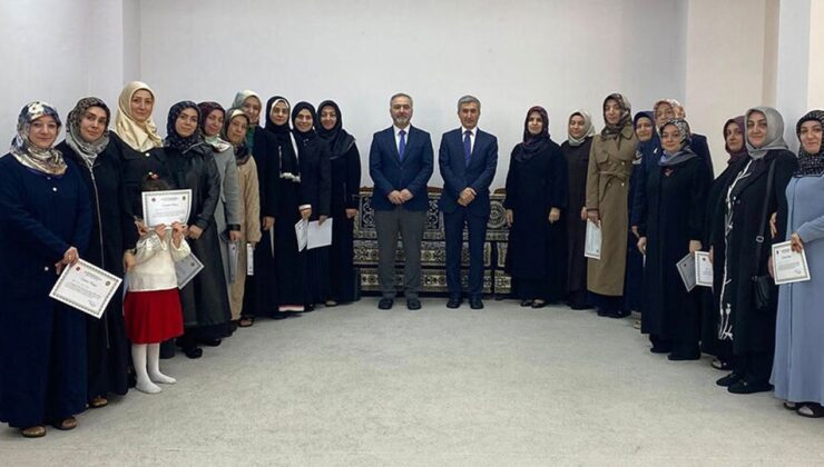 Çorum’da din gönüllülerine “Teşekkür Belgesi” verildi