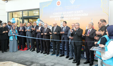 Diyarbakır’da TDV Kız Öğrenci Yurdu hizmete açıldı