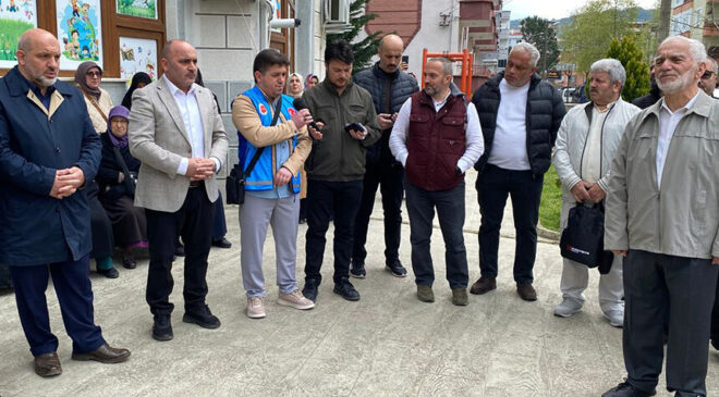 Giresun’da hacı adayları dualarla yola çıktı