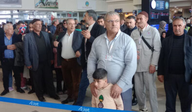 Hakkari’de hac yolcuları kutsal topraklara uğurlandı