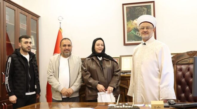 İngiltere vatandaşı Emily, Müslüman oldu