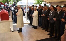 İzmir’de trafik kazasında şehit olan polis memuru Manisa’da ebediyete uğurlandı