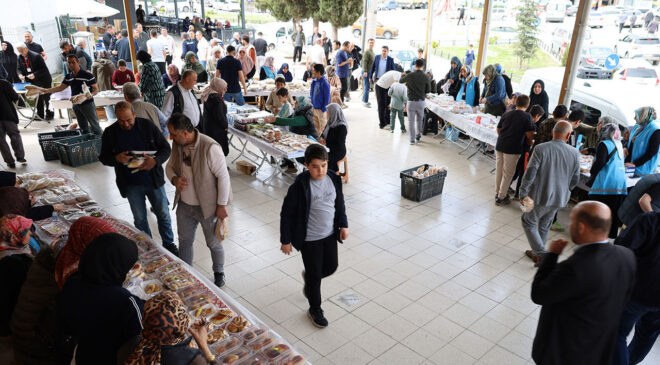 Karabük’te “İki İnsan Bir Hayat” çarşısı açıldı