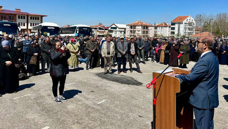 Karaman’da ilk hacı kafilesi dualarla yola çıktı