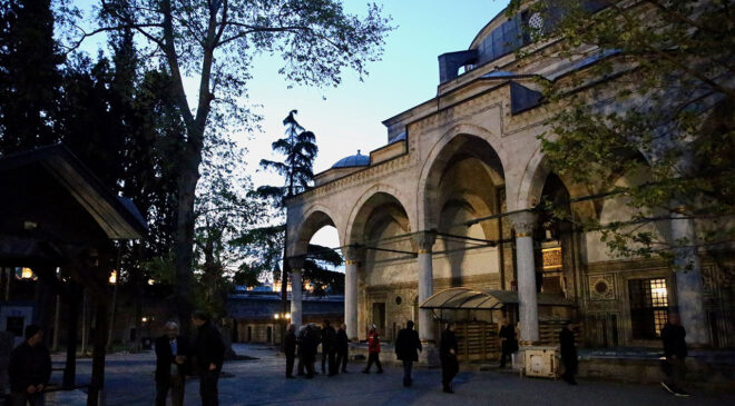 Kocaeli’nin tarihi ilim ve ibadet merkezinde 5 asırlık çorba geleneği yaşatılıyor