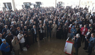 Manisalı hacı adayları dualarla yola çıktı