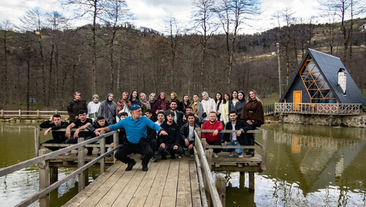 Müftülük gençleri moral gezisinde buluşturdu