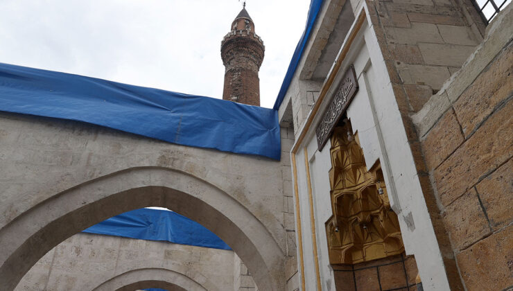 Sivas’taki eğik minareli Ulu Cami’ye tarihinin en kapsamlı restorasyonu