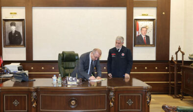 Vali Hatipoğlu, TDV aracılığıyla kurbanını Filistin’e bağışladı