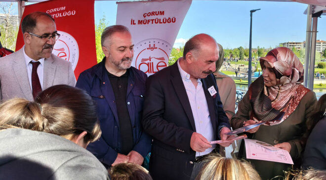Aile Festivali’nde müftülük standına yoğun ilgi