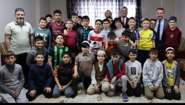 Bilecik’te hafızlarla kariyer buluşması düzenlendi