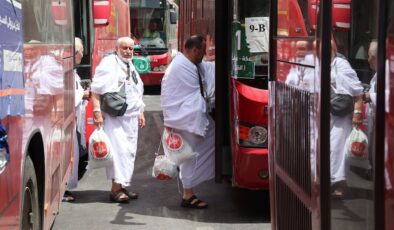 Hacı adaylarının Arafat yolculuğu başladı
