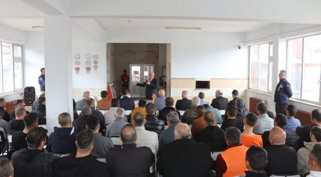 Müftü Erhun, hükümlülerle bir araya geldi
