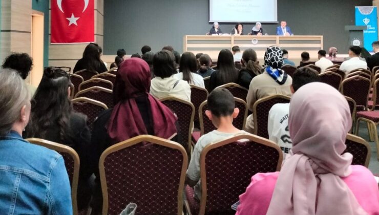 Tekirdağ’da “Şiir Okuma ve Hadis Ezberleme Yarışması” düzenlendi