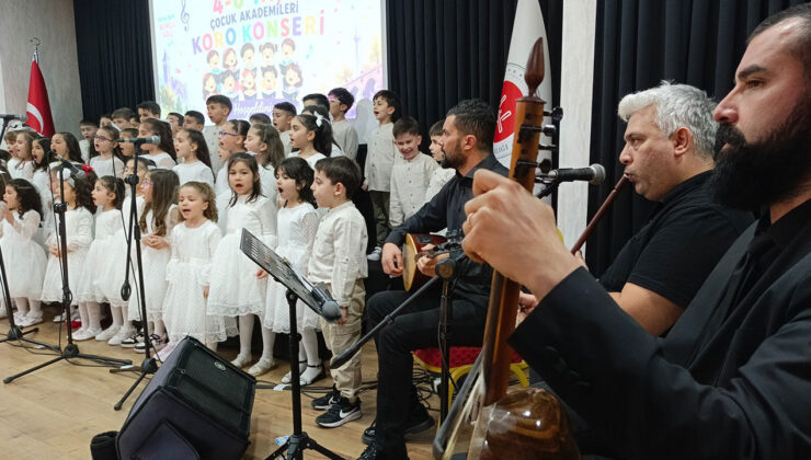 Tokat’ta minikler sahne aldı