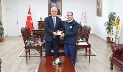 Vali Çakır, kurban vekaletini TDV’ye verdi