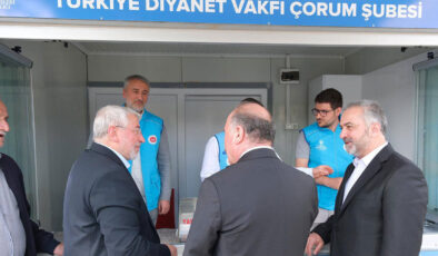 Vali Çalgan’dan TDV Kurban Bağışı Standına ziyaret