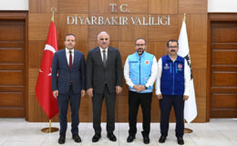 Vali Zorluoğlu, kurbanını TDV’ye emanet etti