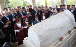 Yunus Emre vefatının 705. yılında Eskişehir’deki türbesinde anıldı