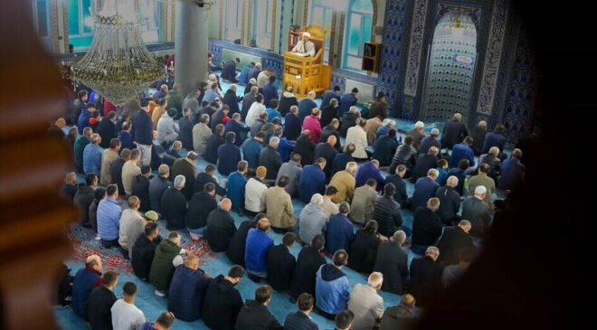 Yurt genelinde Kurban Bayramı namazı kılındı