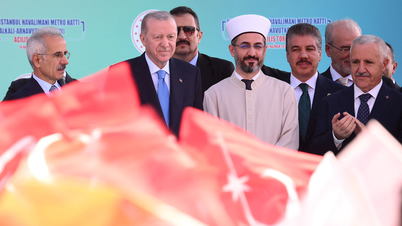 A R N A V U T K Ö Y M E T R O A Ç I L I Ş 44