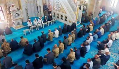 Hakkari’de şehitler için mevlit programı düzenlendi