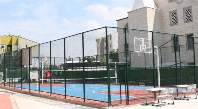 Kur’an kursu öğrencileri yeni spor ve oyun alanlarına kavuştu