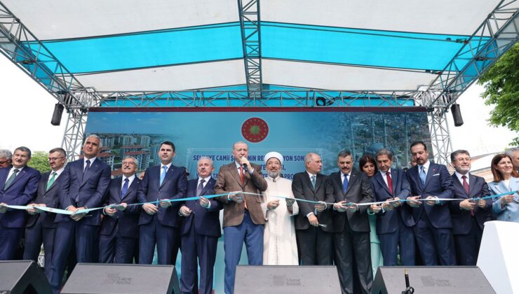 Restorasyonu tamamlanan Selimiye Camii yeniden ibadete açıldı