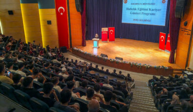 Sakarya’da hafızlar kariyer günlerinde buluştu